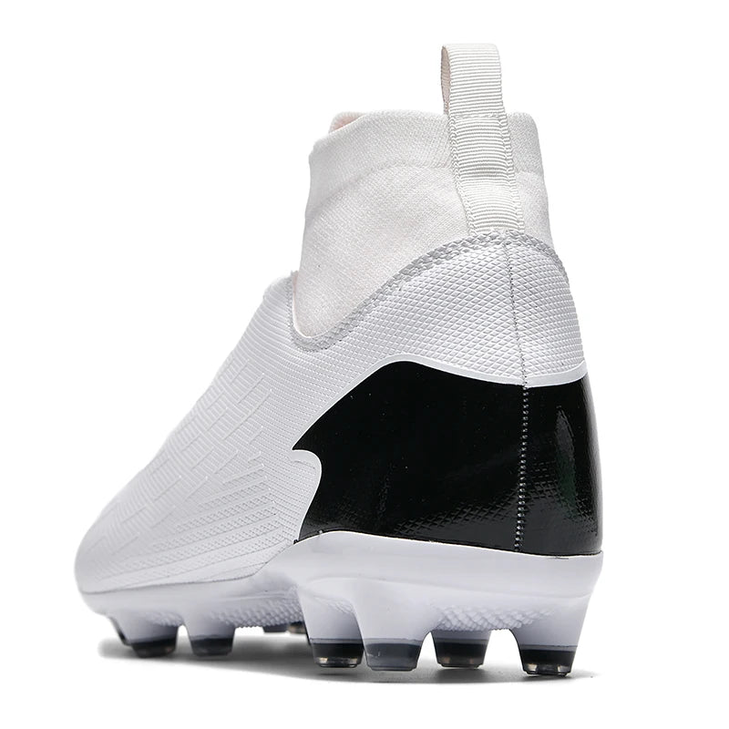 New Men‘s Football Shoes Professional Training Indoor Futsal Soccer Shoes Turf Non Slip Training Cleats Football Studded Boots
