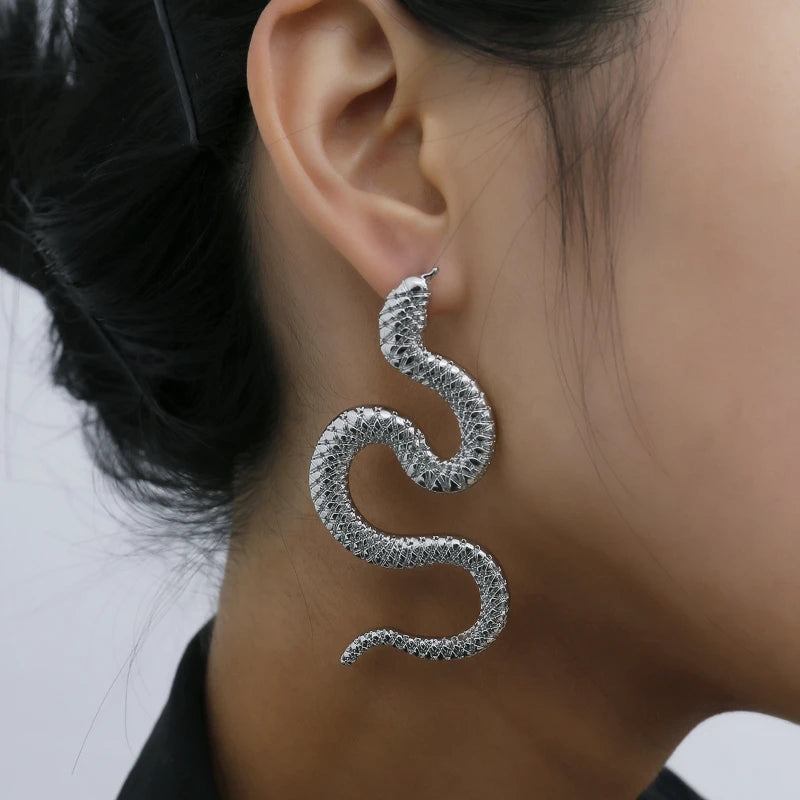 Modern Jewelry Snake Earrings Personality Design Hot Sale Cool Metallic Drop Earings For Women Female Party Gift Dropshipping