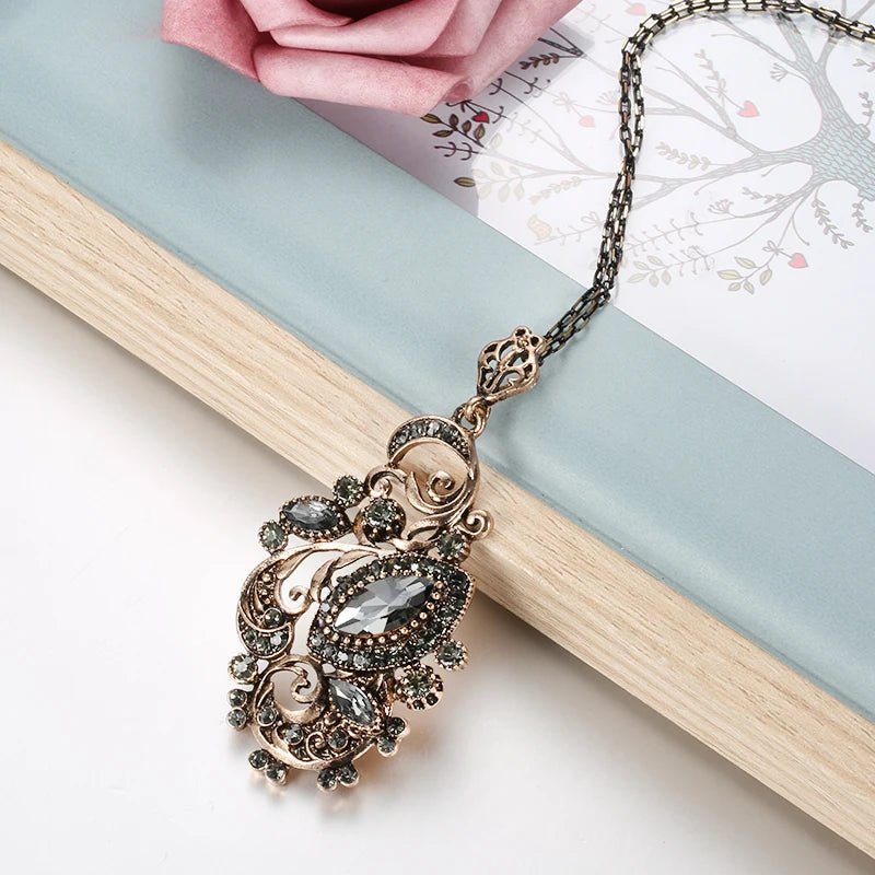 Kinel Charm Grey Crystal Flower Necklace For Women Antique Gold Resin Long Pendant Necklace Indian Vintage Jewelry Drop Shipping