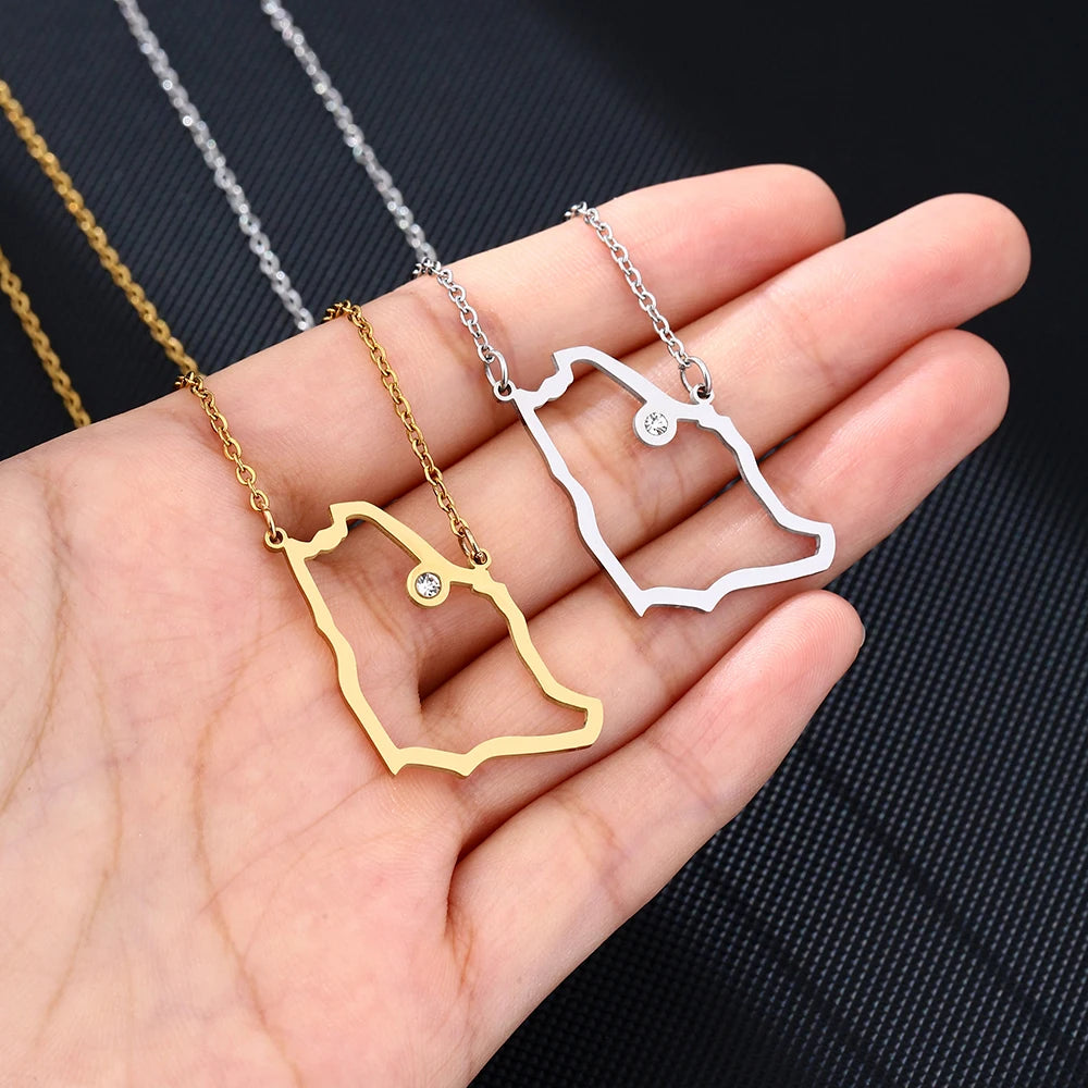 Fashion Saudi Arabia Map Flag Pendant Necklace Stainless Steel Arab Emblem Men Women Ethnic Map Jewelry Patriotic Gift
