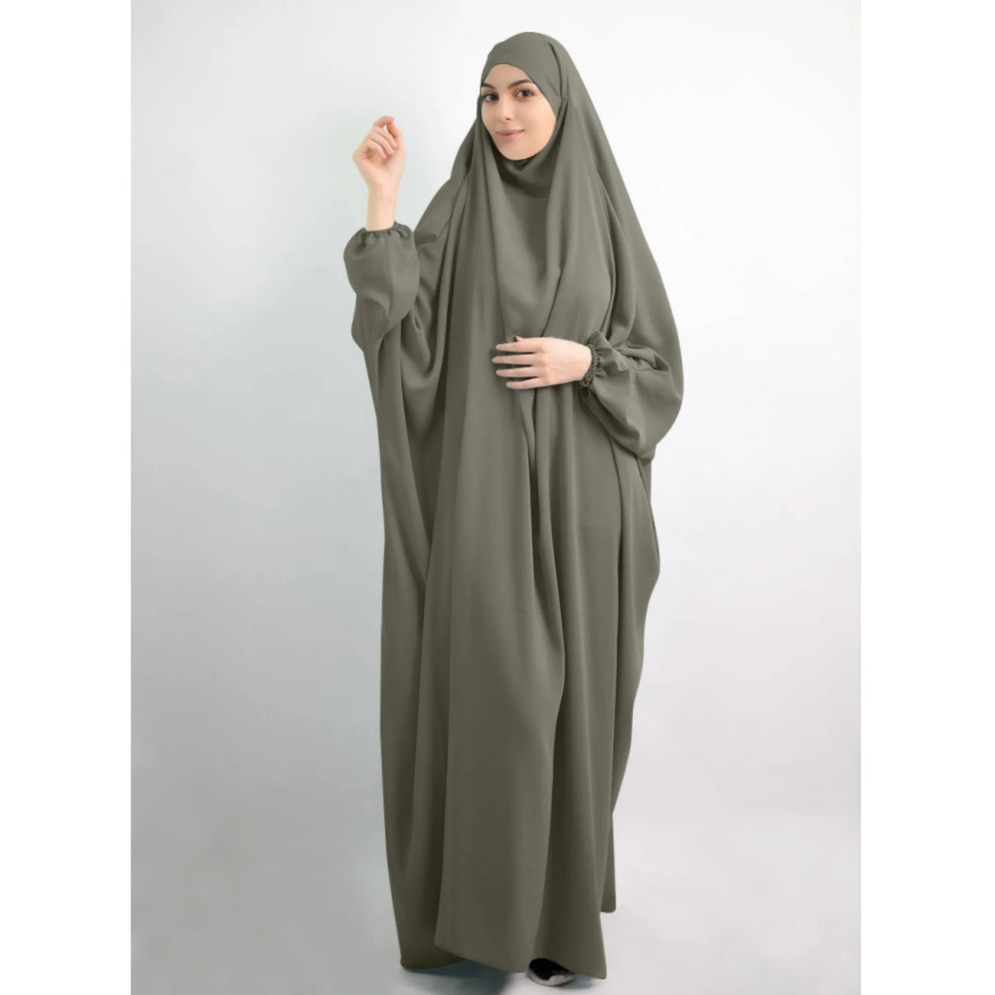 Wholesale Breathable Hijab Liturgical Wear Lslamic Turkish Robe Women Dubai Muslim Standard Apparel Middle East Abaya