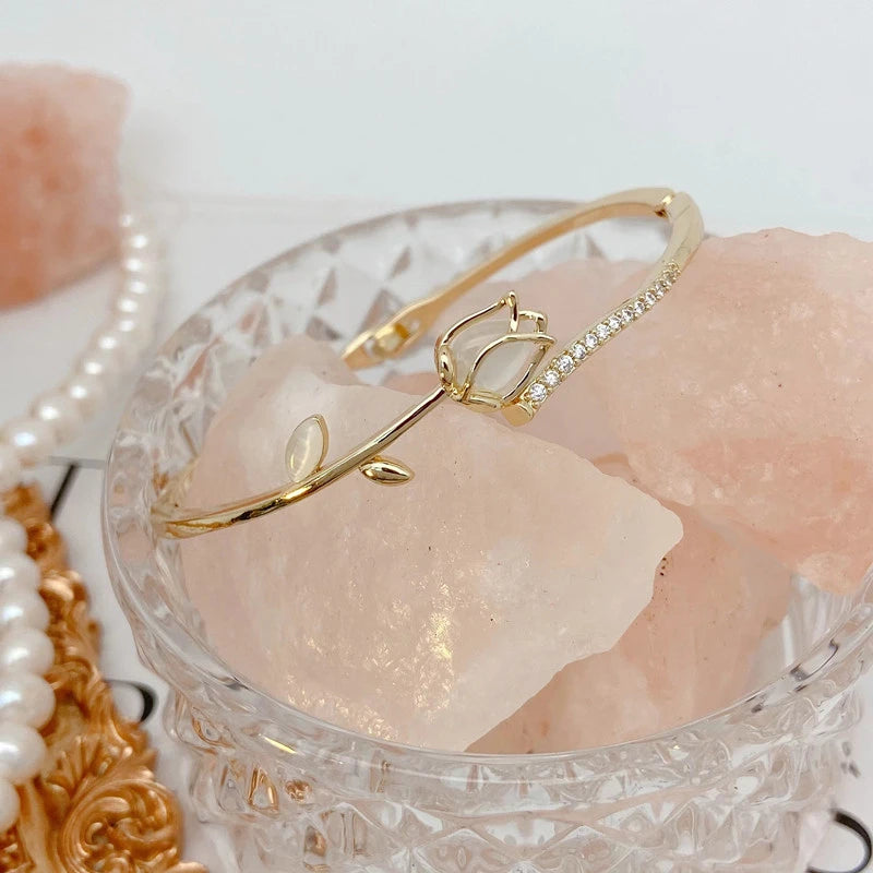 Korean Light Luxury Opal Tulip Flower Bracelets For Women Vintage Elegant Zircon Closed Bangle Wedding Party Jewelry Gifts