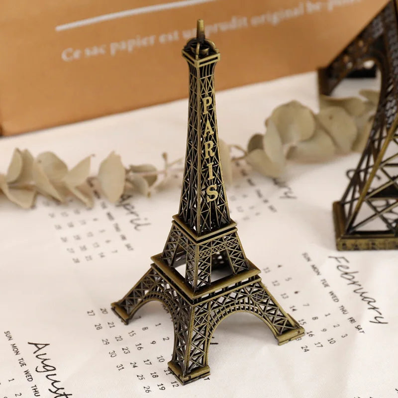 Bronze Paris Eiffel Tower Metal Crafts Home Decoration Accessories Figurine Statue Model Souvenir Home Interior Design 2023 New