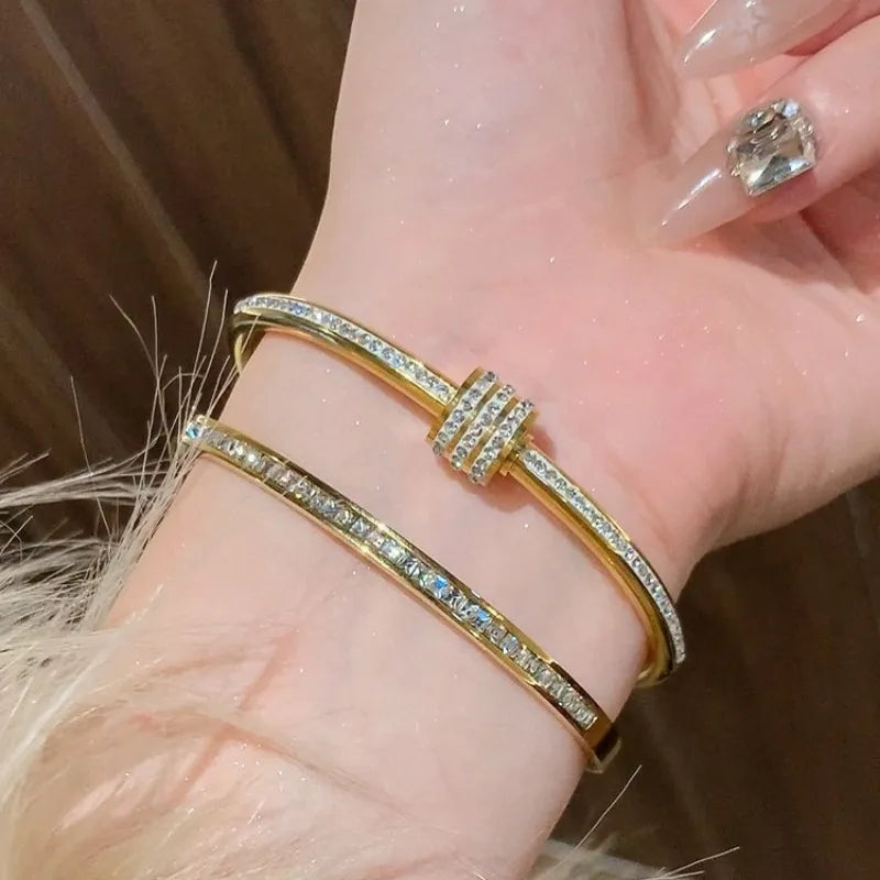 Fashion Zircon Heart shaped and Cross Nut Men's and Women's Bracelet Stainless Steel Titanium Steel Bracelet Luxury Jewelry Gift